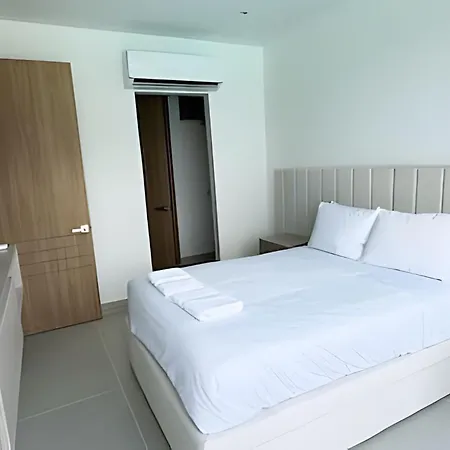 Apartamento Vista a la Playa Artificial Baia Kristal Cartagena Cartagena