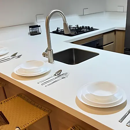 Apartamento Vista a la Playa Artificial Baia Kristal Cartagena *